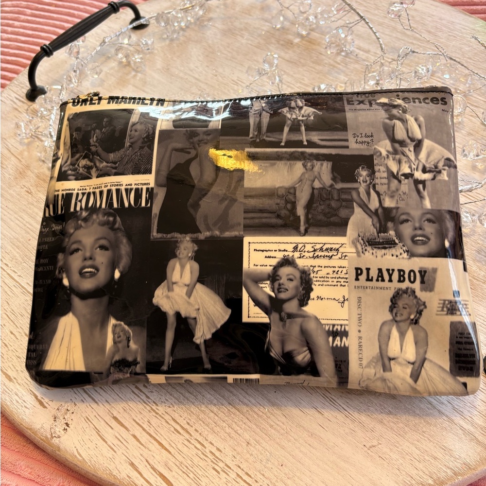 Marilyn Monroe Vintage Glamour Black and White wristlet